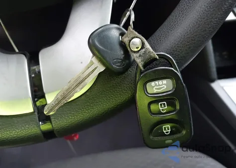 2020 Hyundai Elantra Sel from USA, damaged, VIN 5NPD84LF9LH520545